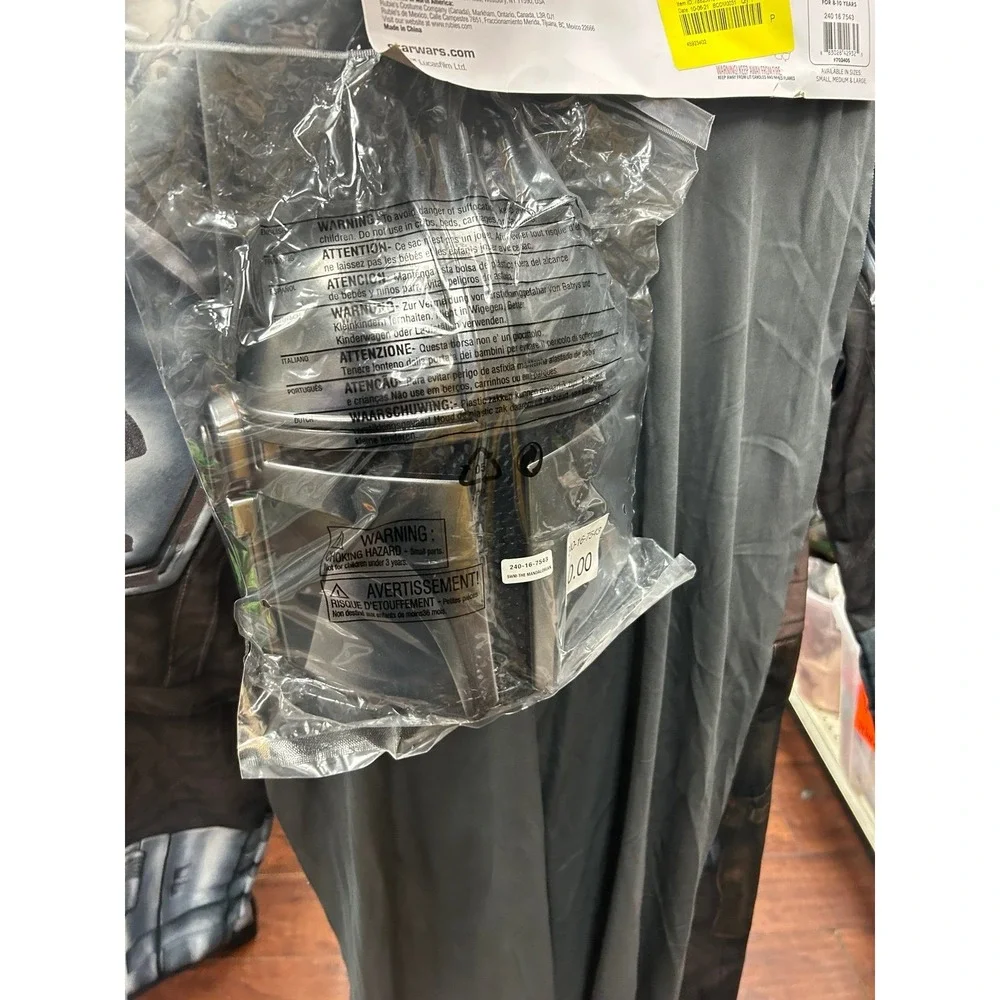 Star Wars The Mandelorian Halloween Costume - kids - sizes small & medium